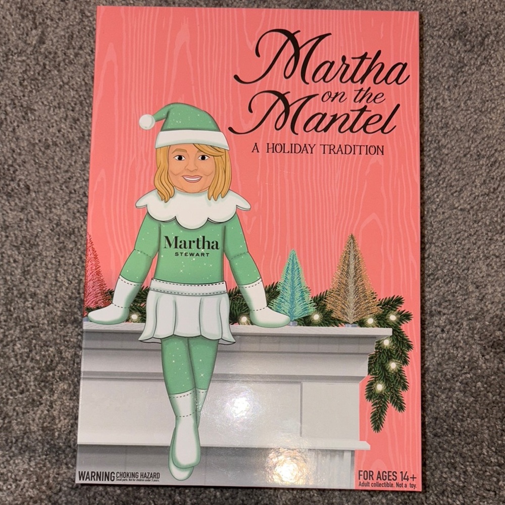 Martha Stewart- Martha On The Mantel